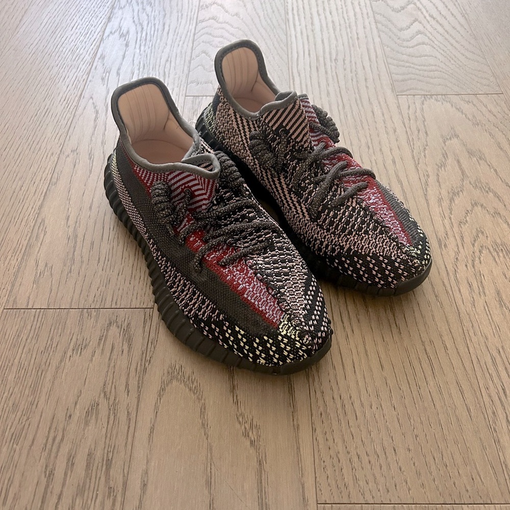 Yeezy Boost 350 V2 "Yecheil" sneakers